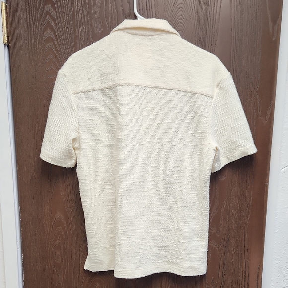 Denim & Flower Cream Textured Button Down Shirt - Picture 5 of 5